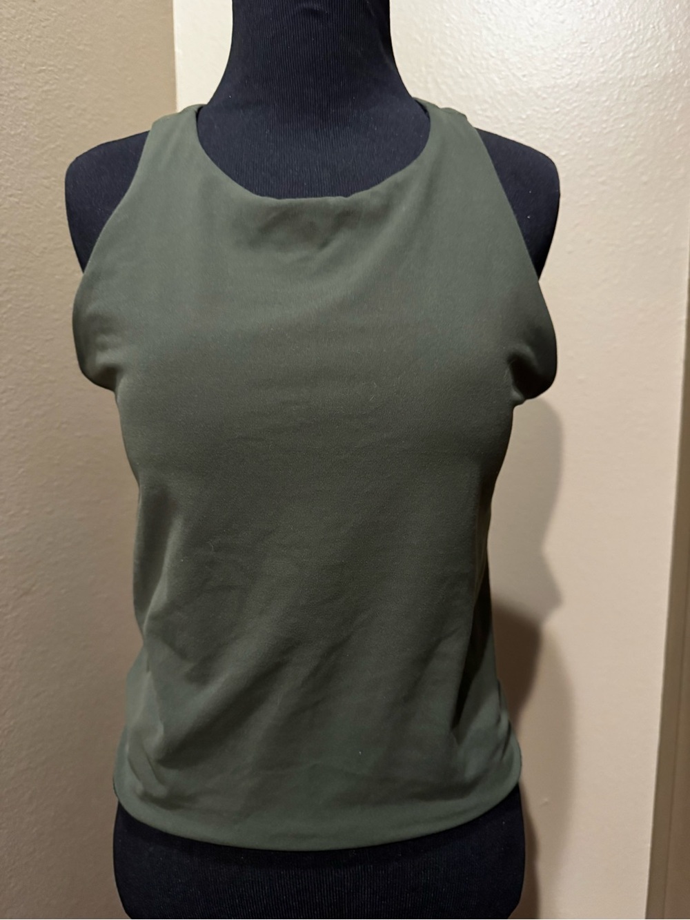 Athleta Olive Green Transcend Built-In Bra Tank Medium
